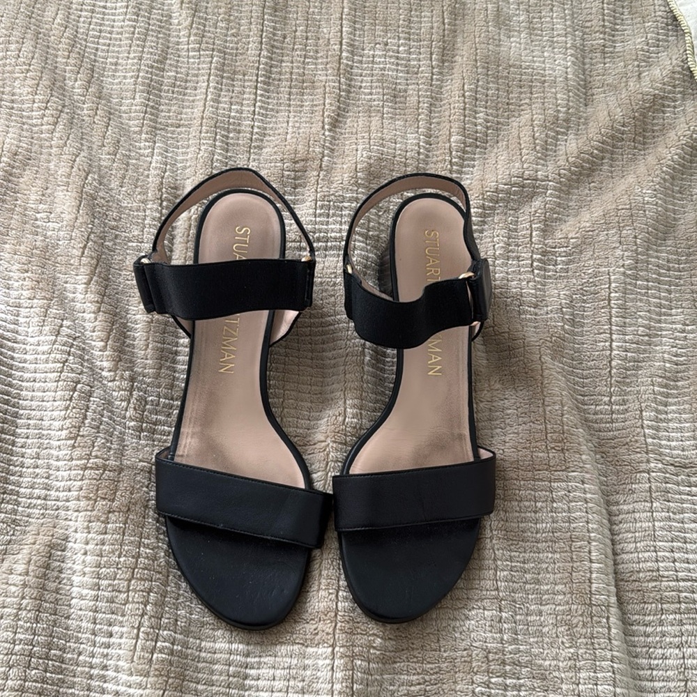 Dress shoes